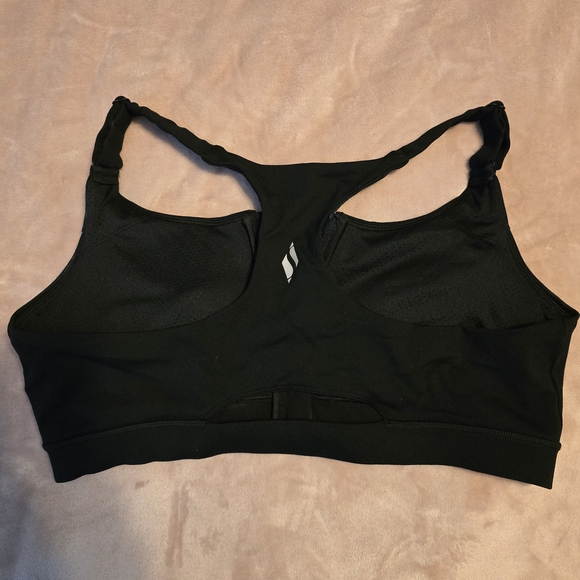 Skechers Black Women's Sports Bra - Picture 6 of 6